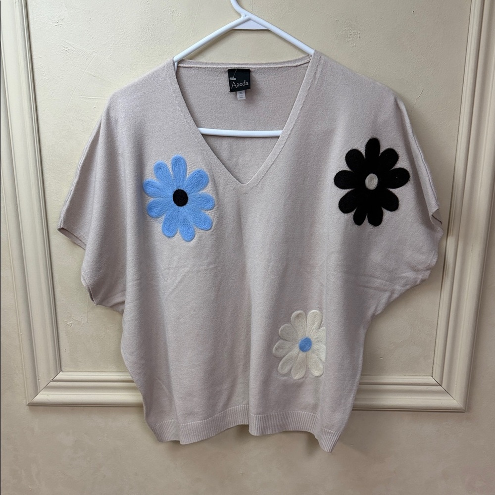 Aaeda Floral Print V Neck Dolman Sleeve Sweater Size XL